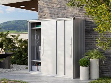 Zeitloser Geraeteschrank 'Florian_1507_L' mit offenen Grauen Tueren, speziell für den Aussenbereich. Offene Tueren ermöglichen Einblick in durchdachte Innenaufteilung. Graue Farbe verleiht Eleganz. Ideal für Garten oder Terrasse.